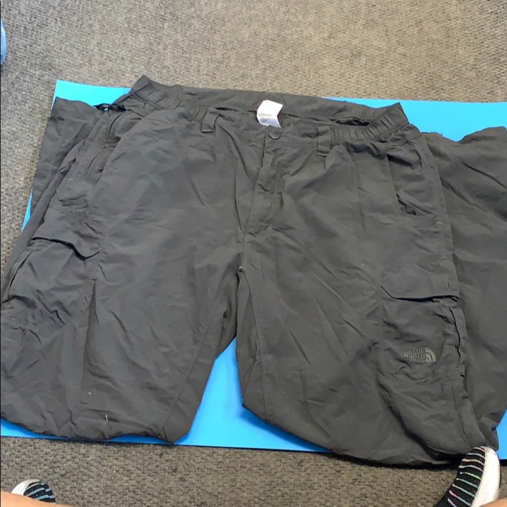 North Face Pants Cargo pockets large